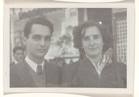 Isabel Wachenheimer on the street with her second husband Karl-Heinz Arndtheim, 1949-1955, anonymous, 1949 - 1955 Canvas Print