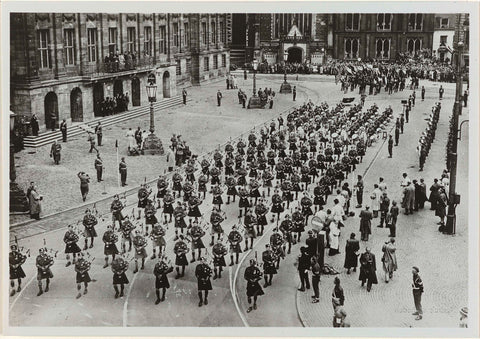 Scottish bagpipe players in the parade at Dam Square in Amsterdam at the liberation celebrations on 28 June 1945, Noordhoff. E.J., 1945 Canvas Print