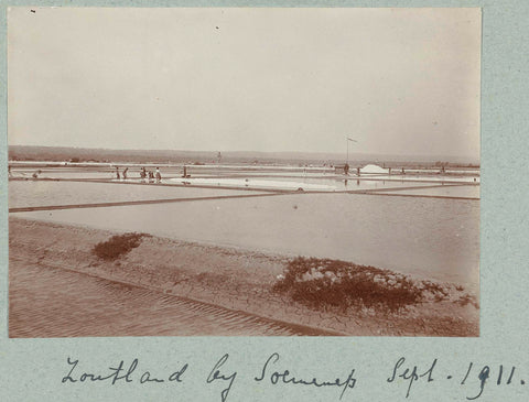 Filtering salt from seawater on open ground in Sumenep located by the sea., Frits Freerks Fontein Fz. (attributed to), c. 1910 Canvas Print