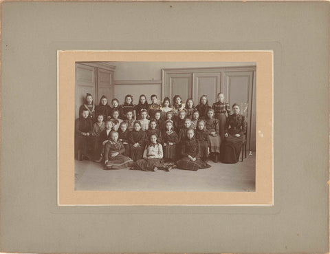 Class photo of the sixth class of girls' school Elisabeth Wolff, P.D. van Rhijn, 1880 - 1920 Canvas Print