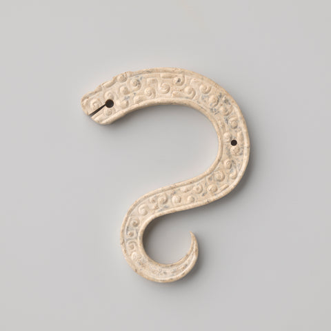 Ornament in the shape of an S-shaped snake, anonymous, -500 - -200 Canvas Print