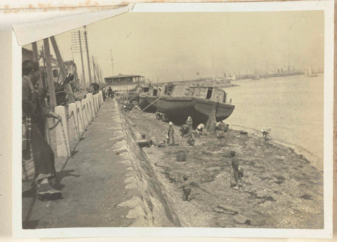 Yokohama harbour, Geldolph Adriaan Kessler, after 1908 Canvas Print