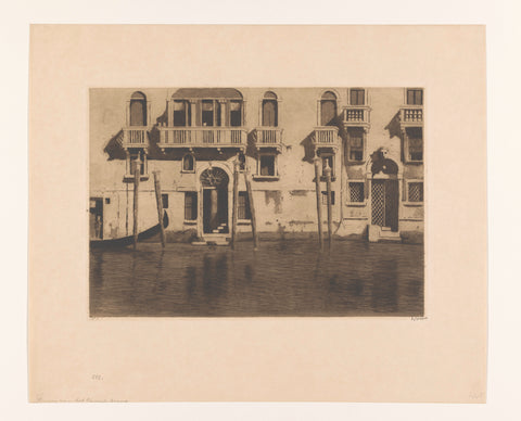 View of facades and mooring posts along the Canale Grande in Venice, Willem Witsen, c. 1914 - c. 1919 Canvas Print