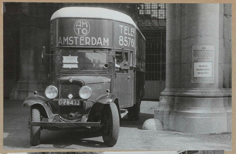 Moving van at the underpass, 1939 Canvas Print