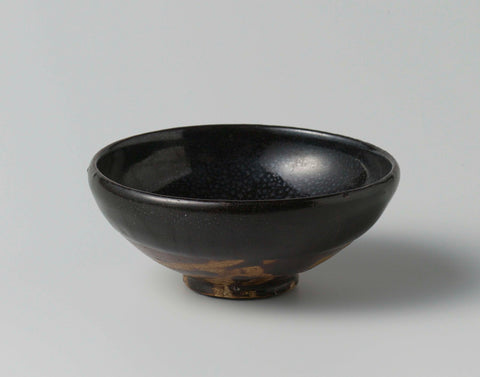 Tea bowl with a brownish black glaze, anonymous, c. 1800 - c. 1899 Canvas Print