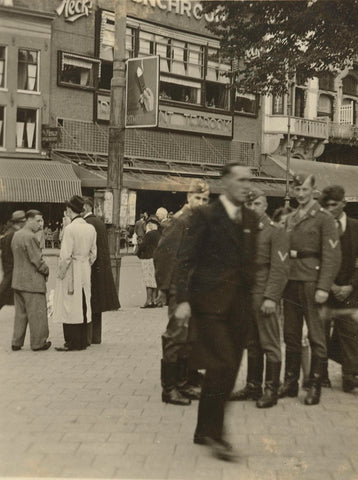 Wehrmacht soldiers on rembrandtplein, anonymous, 1941 Canvas Print