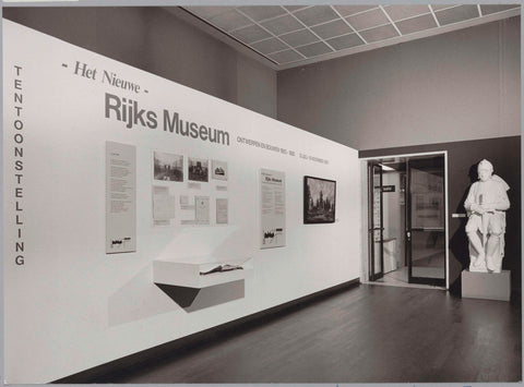 Information panel with, among other things, photos of the opening of the Rijksmuseum at the entrance of the exhibition, c. 1985 Canvas Print