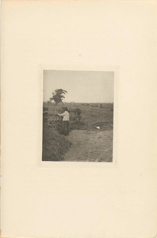 Landscape with farmer and fence, Peter Henry Emerson (attributed to), 1890 - 1895 Canvas Print