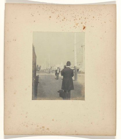 Baekers photographs Tony Artz at the exit of the World's Fair in St. Louis (Louisiana Purchase Exposition), 1904, Jan Schüller (attributed to), 1904 Canvas Print