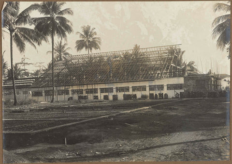 Commercial building under construction, anonymous, 1914 - 1919 Canvas Print