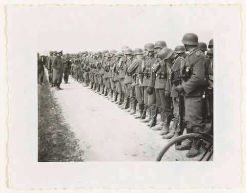 Column german soldiers on apple, anonymous, 1941 Canvas Print