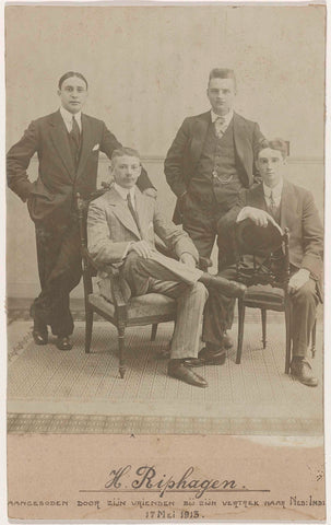 Photo of friends of H. Riphagen, architect, anonymous, 1913 Canvas Print