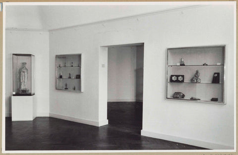 Room with statue of a dignitary and two wall display cases next to a passage, 1952 Canvas Print