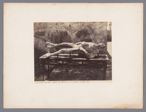 Gypsum casting of a body in Pompeii, Italy, Giorgio Sommer (attributed to), 1863 - 1875 Canvas Print