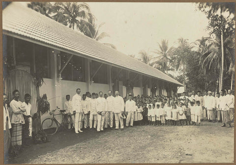 Completed school building, anonymous, 1914 - 1919 Canvas Print