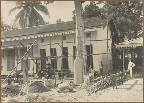 House in scaffolding, anonymous, 1914 - 1919 Canvas Print