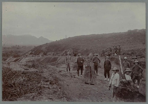 Roadworks and surveying, anonymous, 1910 - 1913 Canvas Print