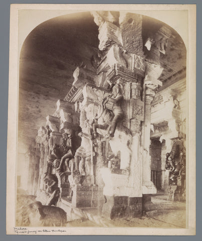 Sculpted pillars of the Mandapam of the 1000 pillars at the Minaksh Temple, Madurai, anonymous, 1860 - 1890 Canvas Print