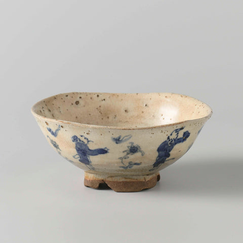 Tea bowl with figures and flower sprays, anonymous, c. 1775 - c. 1824 Canvas Print