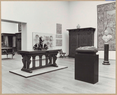 Room with furniture including a table, majolica, statues and a passage, 1962 Canvas Print