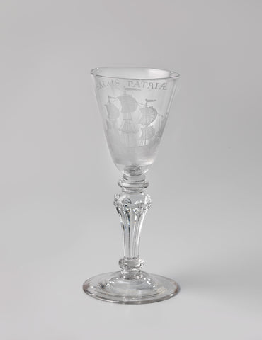 Wine glass with a three-master and the inscription: SALUS PATRIÆ, anonymous, c. 1725 - c. 1750 Canvas Print