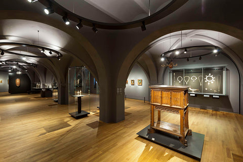 Room HG-0.4 basement west Middle Ages 1100-1600, right cabinet of a militia, behind it display case with objects concerning the archery, 2013 Canvas Print