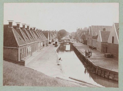 View of the Zoutsloot in Harlingen, Frits Freerks Fontein Fz. (attributed to), c. 1903 Canvas Print