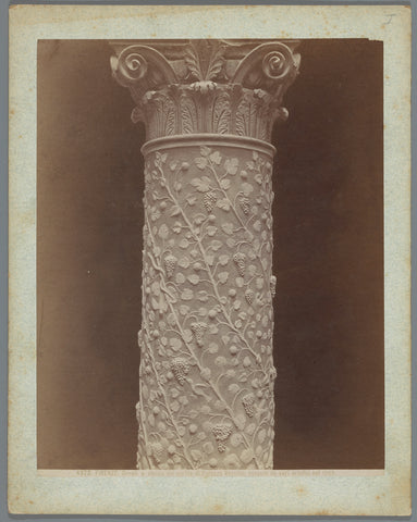 Part of a column decorated with vines, originating from the Palazzo Vecchio in Florence, anonymous, c. 1875 - c. 1900 Canvas Print