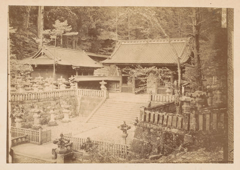 Mausoleum van Tokugawa Iemitsu in het Nikkō Tōshō-gū, anonymous, 1884 Canvas Print