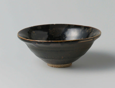 Tea bowl with a black glaze with golden brown spots, anonymous, c. 960 - c. 1279 Canvas Print