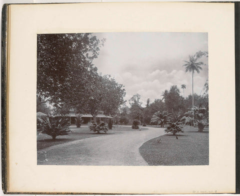 View of the house of the resident of Sumatra's East Coast (Wohnhaus Resident Ost Küste Sumatra), Carl J. Kleingrothe, c. 1885 - 1900 Canvas Print