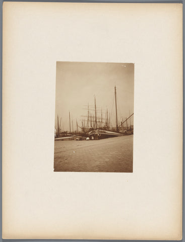 Quay with masts, anonymous, c. 1907 - c. 1910 Canvas Print