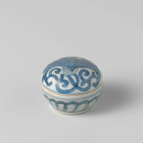 Round box with a feng huang and scrolls, anonymous, c. 1650 Canvas Print