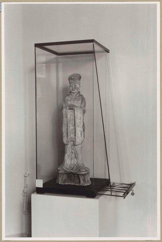 Statue of a dignitary in an opened display case, 1952 Canvas Print