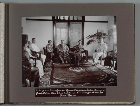 H.V.H. den Soesoehoenan, Goesti Kangdjeng Ratoe Hemas and Goesti Raden Ajoe Sekat Kadaton, in the reception room of the Hotel Tjepoe, anonymous, 1933 Canvas Print