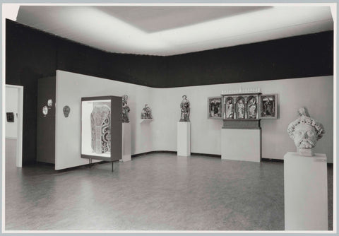 The jubilee exhibition 'Medieval art of the Northern Netherlands' in 1958 in a hall of the eastern courtyard., 1958 Canvas Print