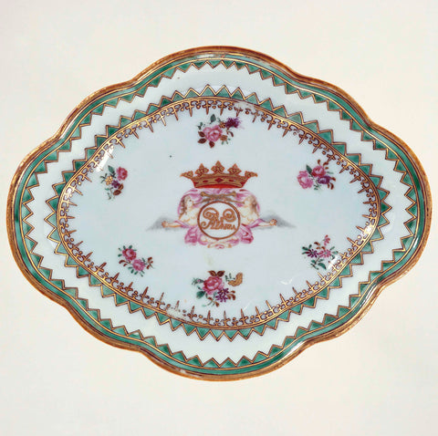 Oval saucer-dish with the arms of the Van der Parra family, anonymous, c. 1750 - c. 1774 Canvas Print