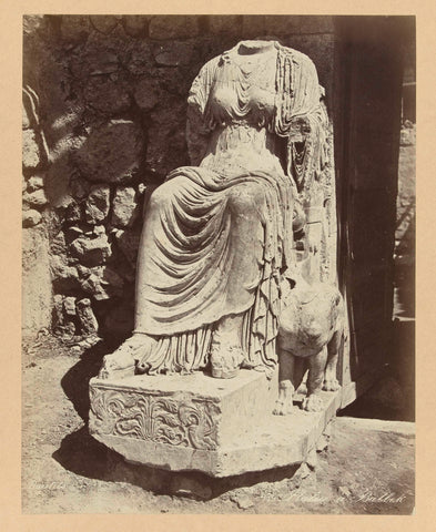 S 81. Staue (nu te Beirut). Baalbec. Syria., Bonfils, c. 1867 - c. 1876 Canvas Print