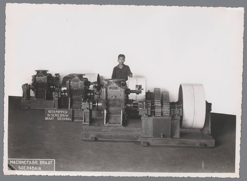 Rota pumps, anonymous, 1937 - 1938 Canvas Print