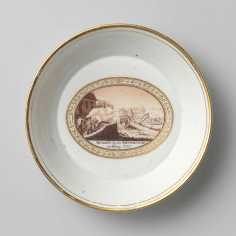 Saucer with an image of the Battle at the Duivendrecht Bridge, anonymous (attributed to), after 1794 Canvas Print