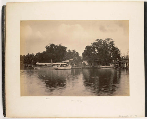 Sandels boot Besitan, Tandjong Poera, Sumatra (P. Sandel's ships Besitan, Tandjong Poera), Heinrich Ernst & Co, 1898 - 1900 Canvas Print