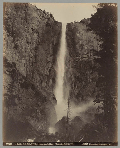 Gezicht op de Bridal Veil-waterval in Yosemite Valley, Isaiah West Taber, c. 1880 - c. 1900 Canvas Print