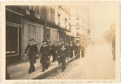 Sailors on the street in Paris, anonymous, 1940 - 1943 Canvas Print