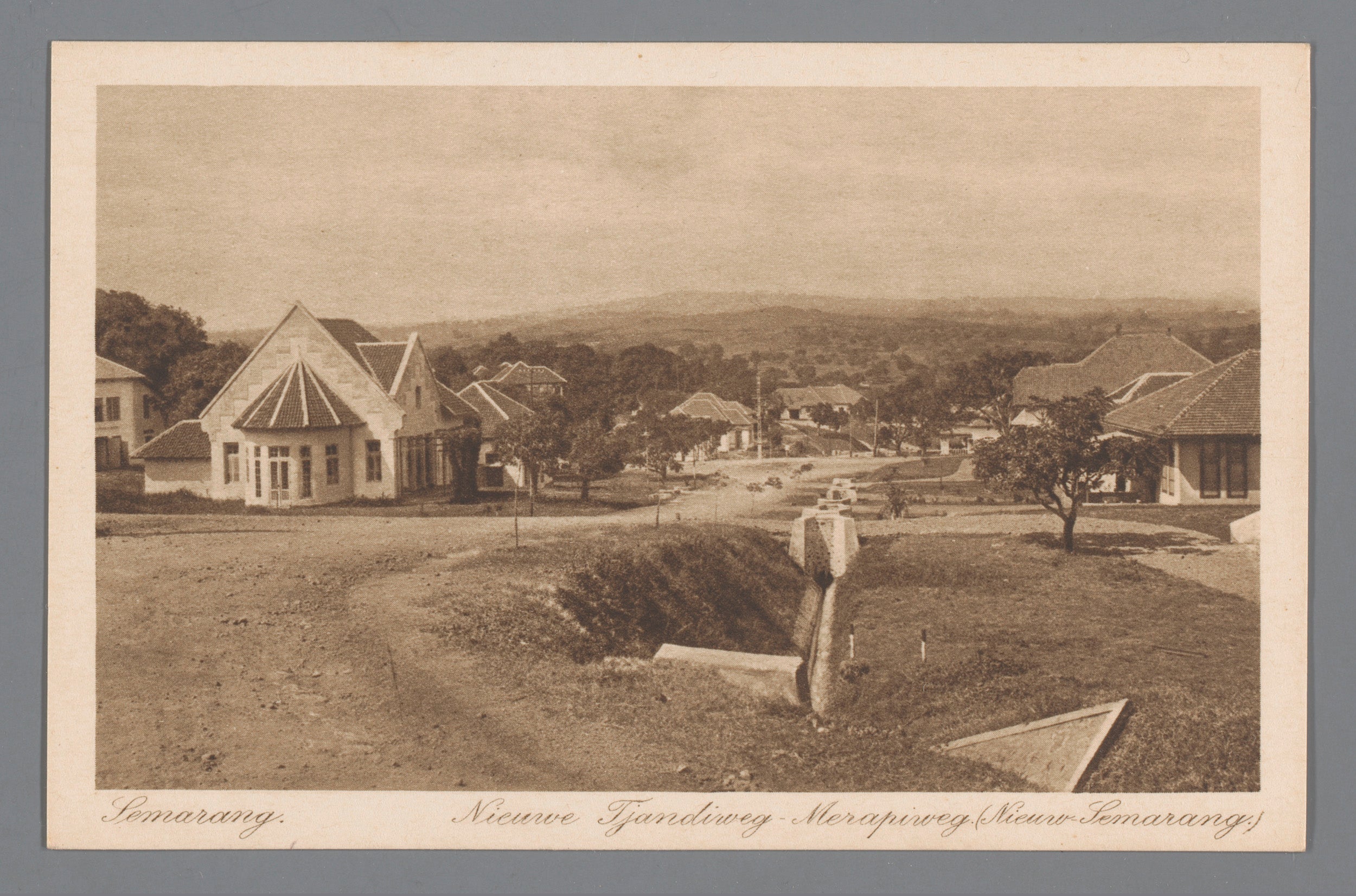 Semarang. New TjandiwegMerapiweg. (NewSemara