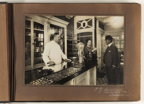 Interior of the pastry shop of F.Tj. Landman, Nieuwendijk 142, Amsterdam, anonymous, c. 1925 Canvas Print