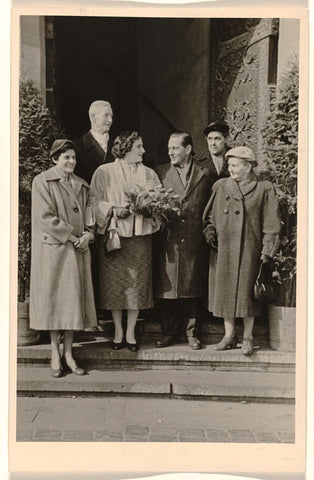 Isabel Wachenheimer and Gideon Elon on their wedding day with four unknown people at the entrance of a church, on March 10, 1956, anonymous, 1956 Canvas Print