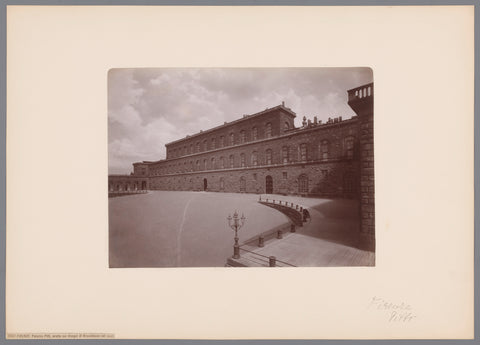 Palazzo Pitti te Florence, Italië, Giacomo Brogi (possibly), 1864 - 1881 Canvas Print