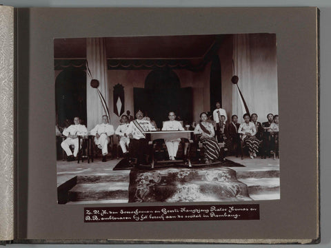 H.V.H. den Soesoehoenan and Goesti Kangdjeng Ratoe Hemas and B.B. officials during the visit to the society in Rembang, anonymous, 1933 Canvas Print