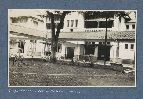 View of room 114 of Hotel des Indes in Batavia, anonymous, c. 1900 - c. 1920 Canvas Print