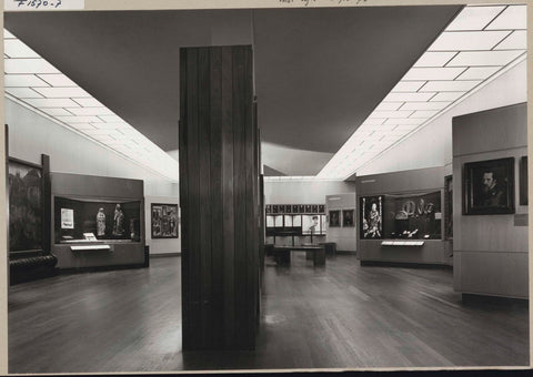 Room with a built-in display cabinet between paintings, 1973 Canvas Print